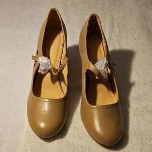 J. Adams Tan Synthetic Cone Heel Pump Closed Toe Buckle Size 11‎